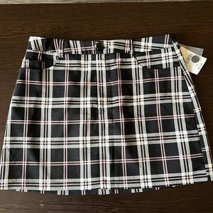 Forever 21, plaid skirt in a large.